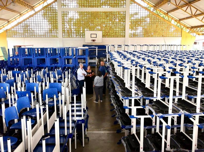 Mais conforto e estrutura: escolas recebem novos mobiliários e equipamentos