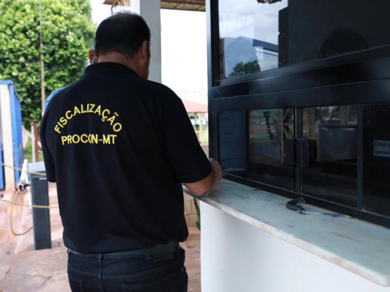 Procons de Mato Grosso monitoram elevação do preço dos combustíveis no Estado