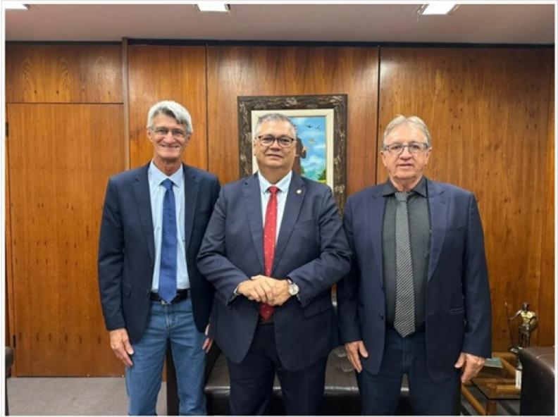 Flávio Dino propõe conciliação após prefeitos de Paranaíta e Alta Floresta levarem disputa de divisa ao STF