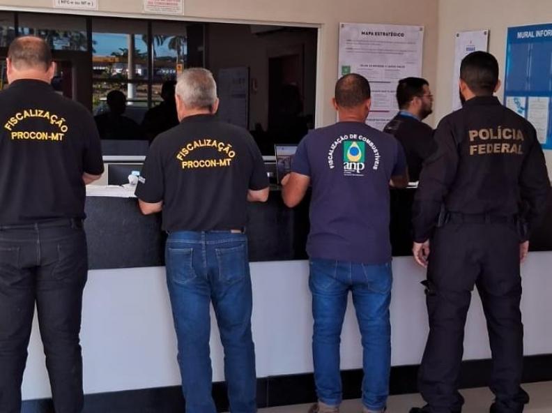 Procons de MT notificam postos para coibir aumento ilegal no preço de combustíveis