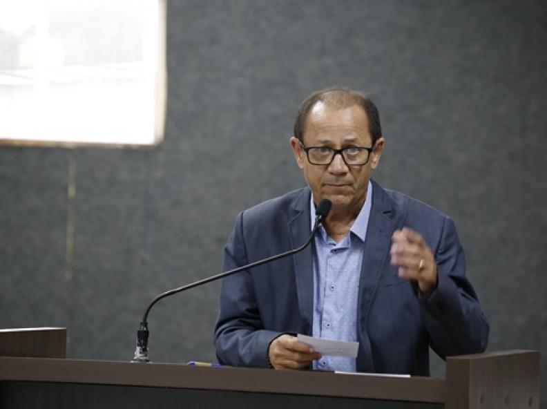 Vereador Adelson Servidor alerta sobre autonomia do Conselho de Educação