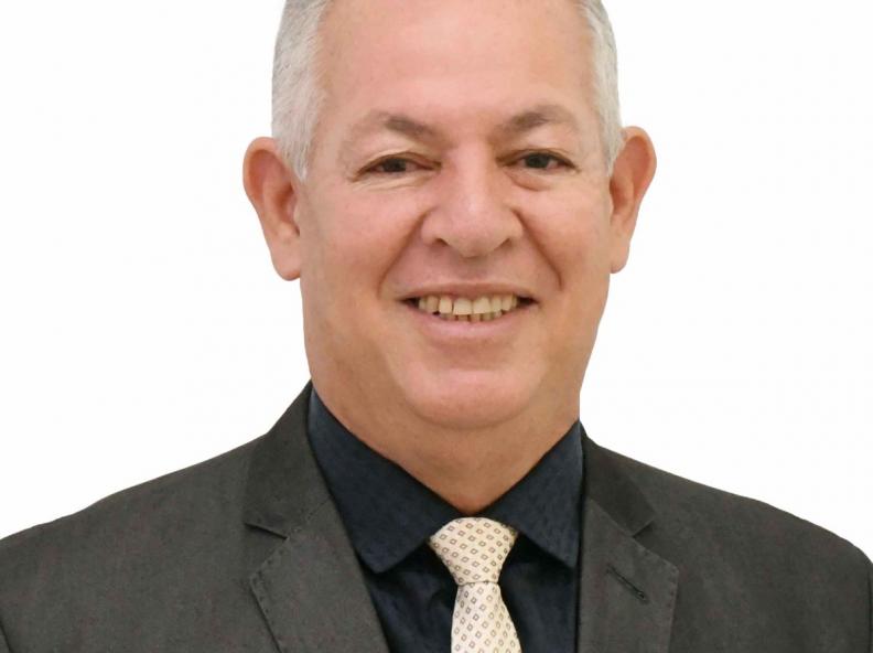 Prefeito de Carlinda veta projeto aprovado pela Câmara que criava novo Conselho da Mulher; proposta era de vereador da base aliada