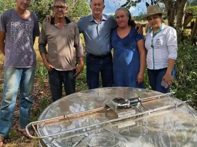 Prefeitura de Paranaíta entrega equipamentos e fortalece cadeia leiteira da agricultura familiar
