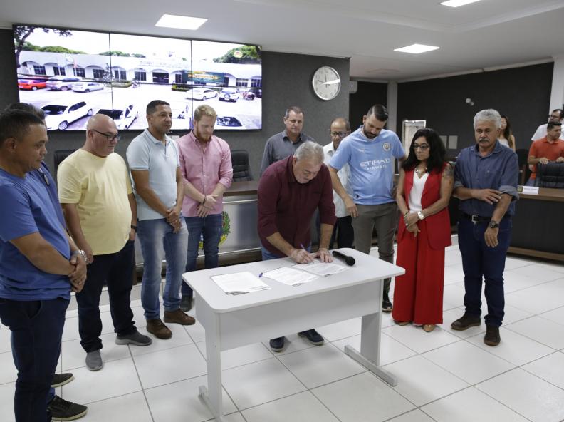 Assinada ordem de serviço para ampliação da Câmara de Vereadores