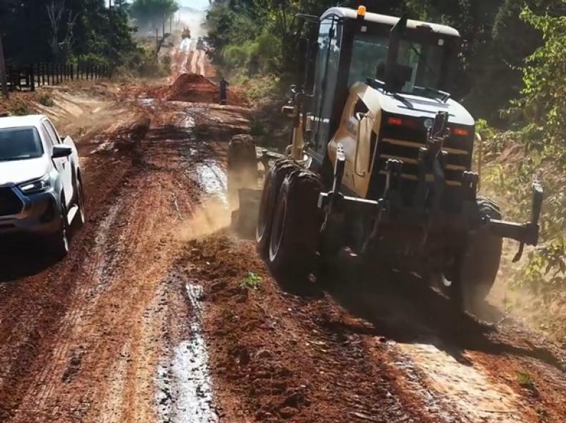 Prefeitura de Paranaíta inicia manutenção das estradas vicinais pela 2ª Vicinal Sul