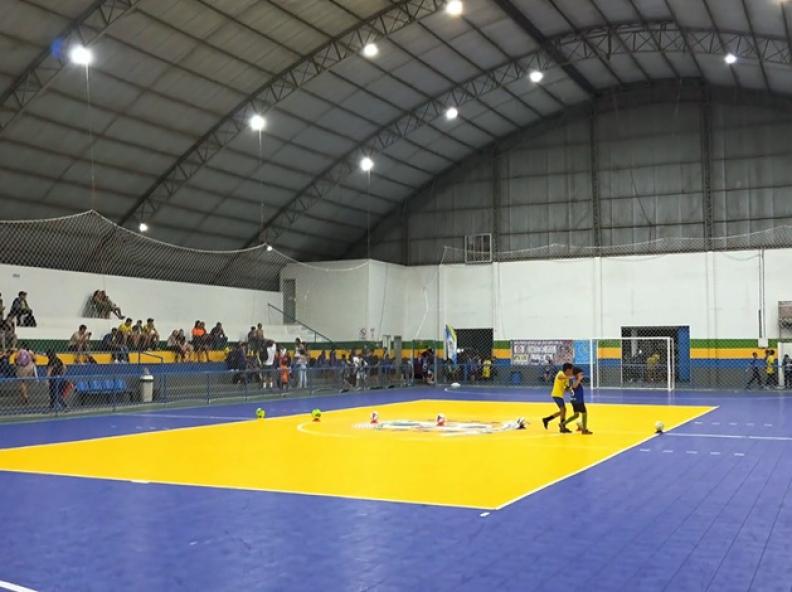 Paranaíta abre Campeonato Municipal de Futsal com ato cívico e entrega R$ 800 mil em melhorias no Ginásio JVC