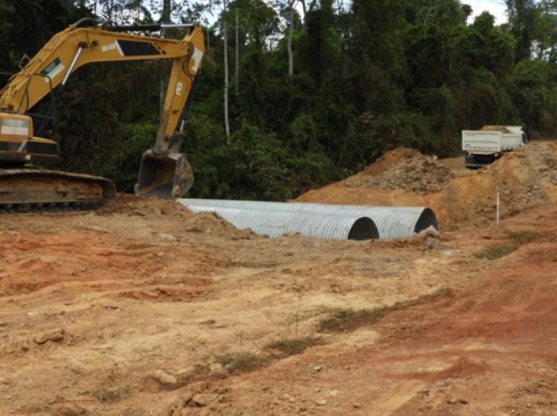 Prefeitura de Nova Monte Verde conclui instalação de bueiros metálicos e reforça infraestrutura e mobilidade rural
