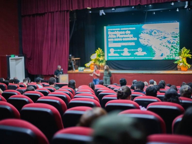 Audiência Pública debate futuro da gestão de resíduos sólidos em Alta Floresta