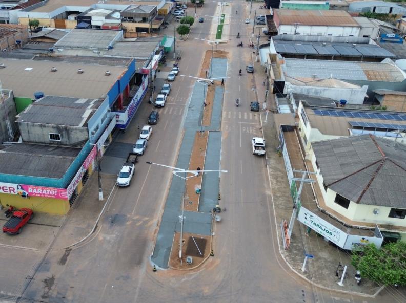 Prefeitura de Nova Monte Verde avança na revitalização dos canteiros centrais da Avenida Mato Grosso