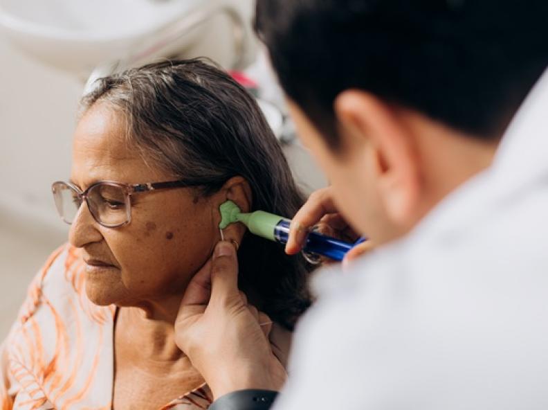 Alta Floresta realiza mutirão de aparelhos auditivos e prevê atender cerca de 200 pacientes da região