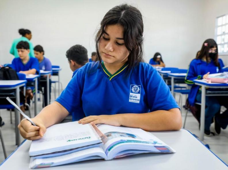 Prazo para solicitar vaga em uma escola estadual termina nesta sexta-feira (23)