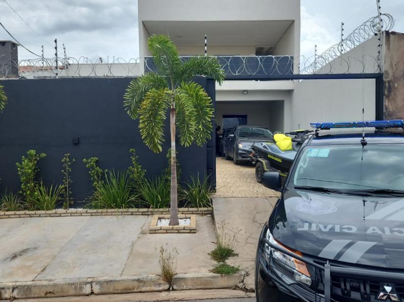 Polícia Civil fecha escritório de estelionato e prende suspeitos na Capital