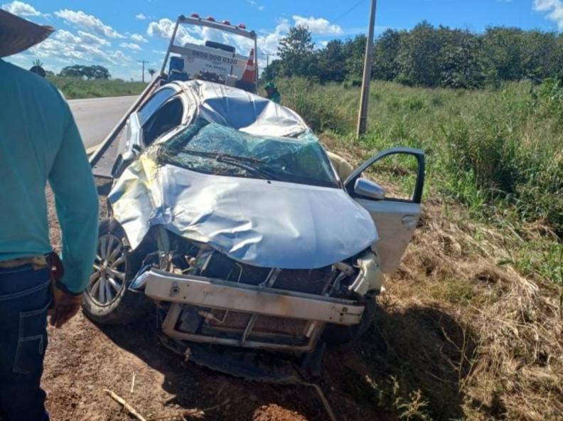 Capotamento na MT-208 deixa quatro jovens sob cuidados médicos