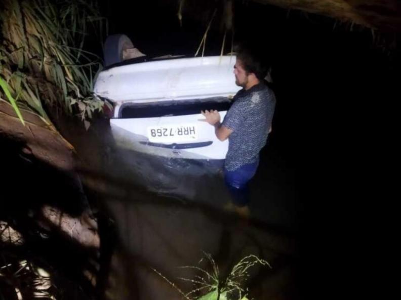Tragédia na Linha Monte das Oliveiras: casal falece após veículo cair de ponte
