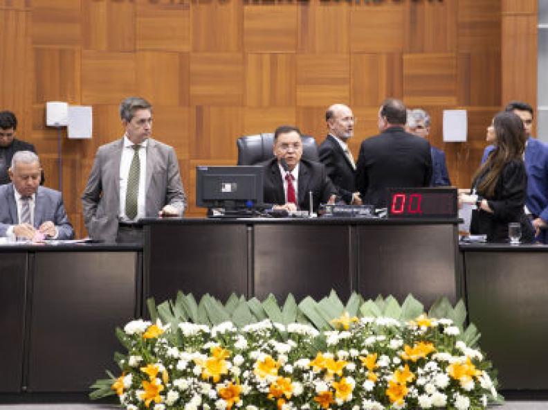 Assembleia Legislativa aprova LOA de 2025 em primeira votação