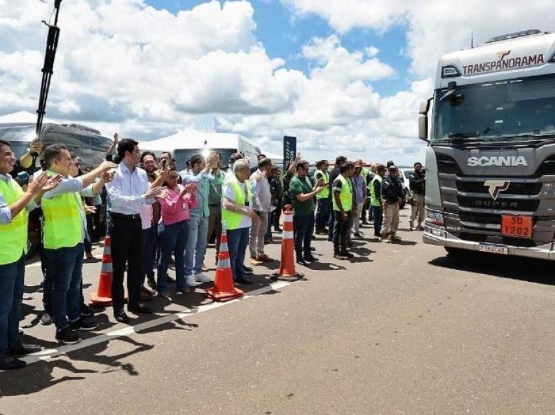 Com recursos próprios, Governo de MT entrega primeiros 100 quilômetros duplicados da BR-163