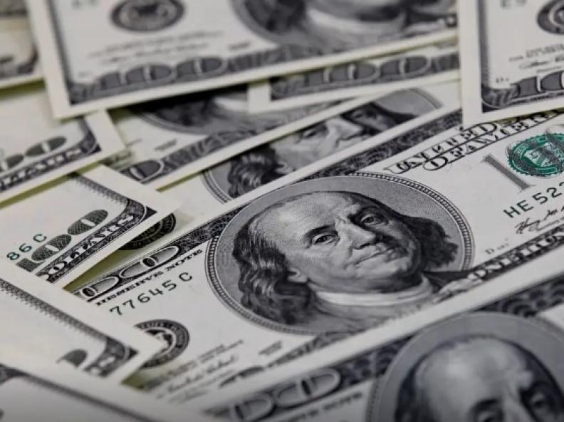 Dólar sobe para R$ 6,19 com indefinição sobre emendas parlamentares