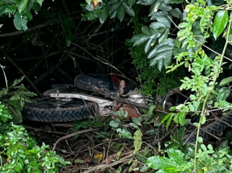 Polícia Militar de Carlinda recuperou uma motocicleta roubada na zona rural do município 