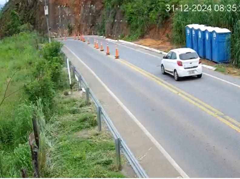 Trânsito na MT-251 permanece com duas pistas abertas durante o feriado do Ano Novo