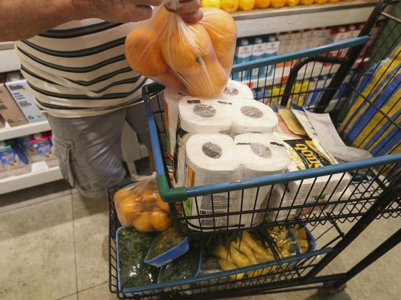 Cesta básica já compromete mais da metade do novo salário mínimo