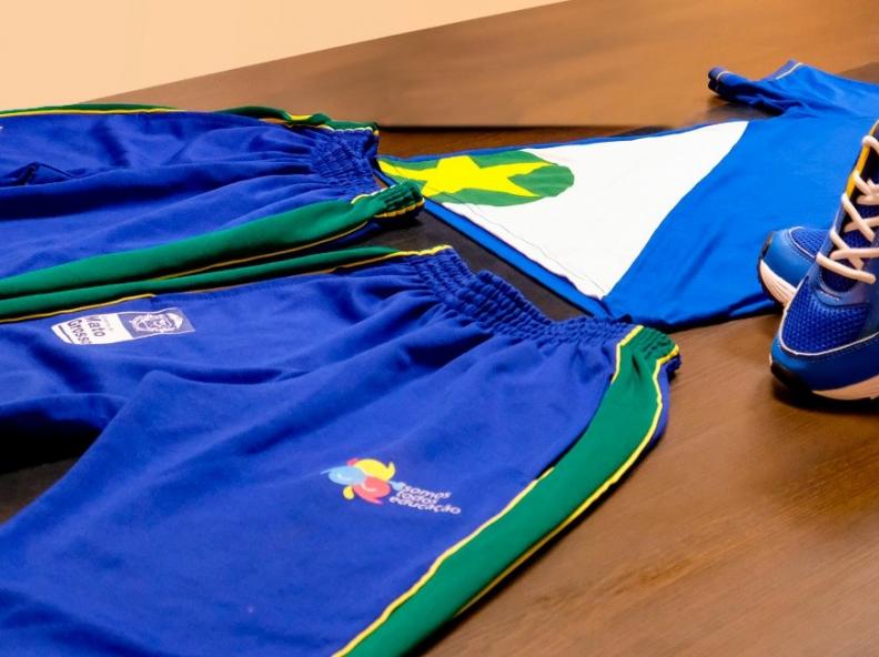 Seduc investe R$ 77,5 milhões em uniformes para todos os estudantes da Rede Estadual