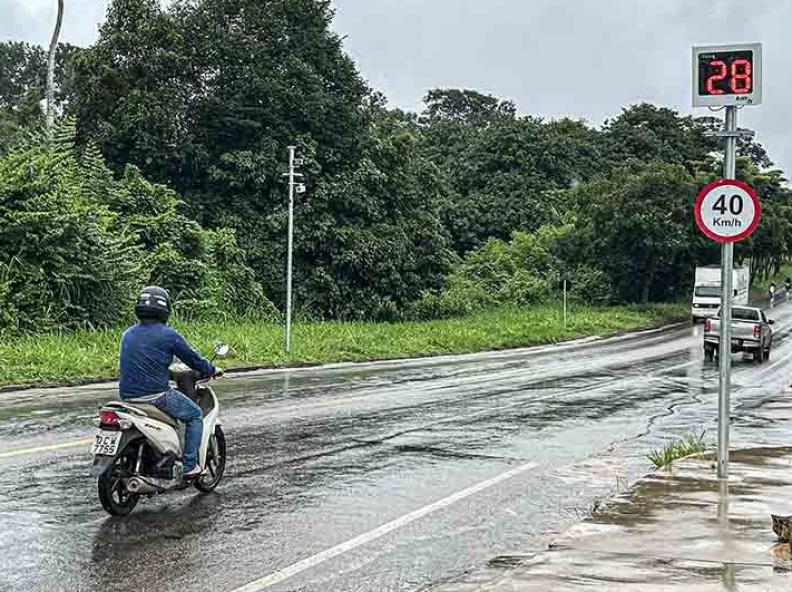 Lombadas eletrônicas entrarão em funcionamento no dia 1º de fevereiro