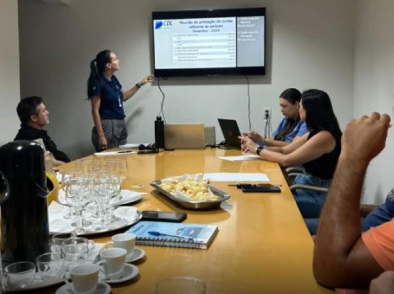 CDL de Alta Floresta promove reunião para prestação de contas e apresentação de novos projetos