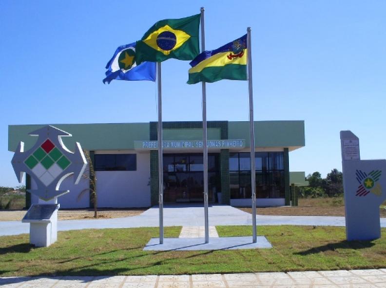Prefeito anuncia reajuste salarial de 14% para profissionais da rede municipal de ensino em Matupá