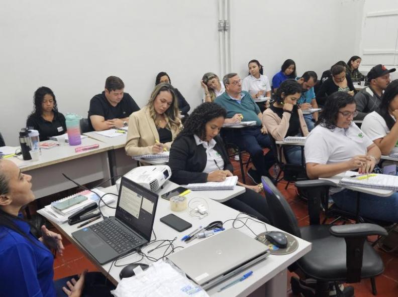 Setasc capacita agentes municipais do Sine para melhoria nos atendimentos à população