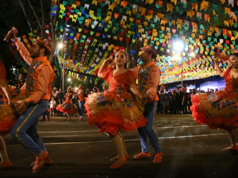 Festa popular preferida do brasileiro é a junina, e não o carnaval