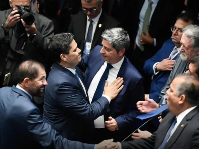 Davi Alcolumbre é eleito presidente do Senado com ampla maioria